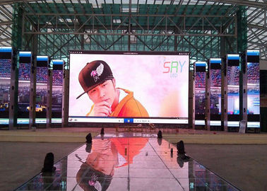 P4mm SMD2121 Indoor Fixed LED Display Synchronous Control For Commercial Center supplier